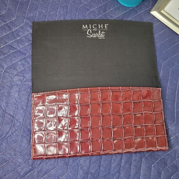 🌴Miche Folding Clutch ***SALE***🔥 - Picture 2 of 3